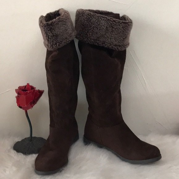 BAMBOO Shoes - Bamboo  vegan  suede vegan fur cuffed side zipper high boots Size 6/36